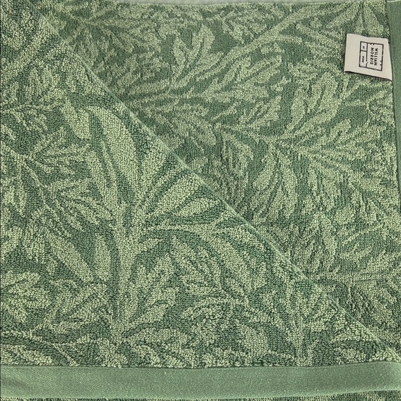 William Morris Bath Towel Set 2 Pc Sage Green Foliage Print Cotton 30 x 54 NEW - Picture 6 of 8
